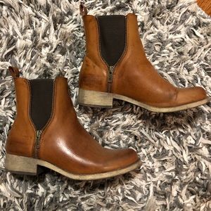 Rocket Dog Chelsea Boot